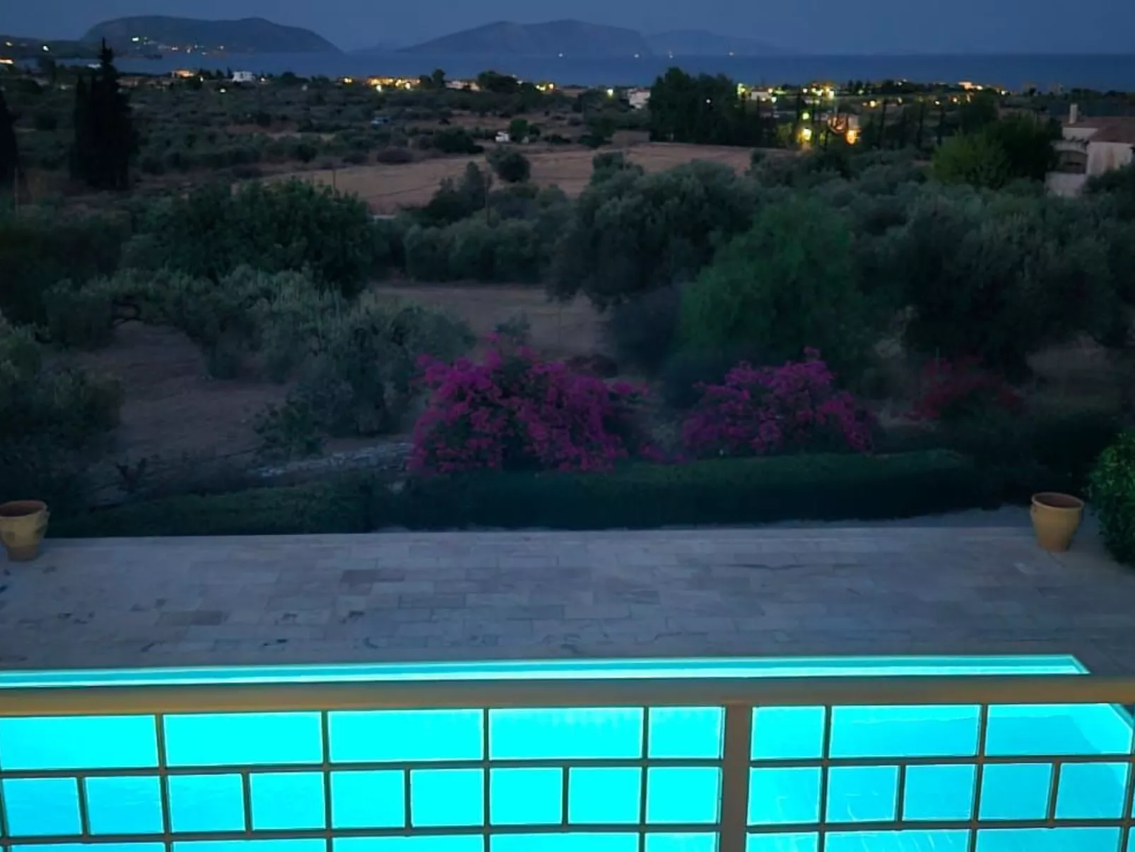 "Villa Newlands" - Pool, Meer und Inseln-Buiten