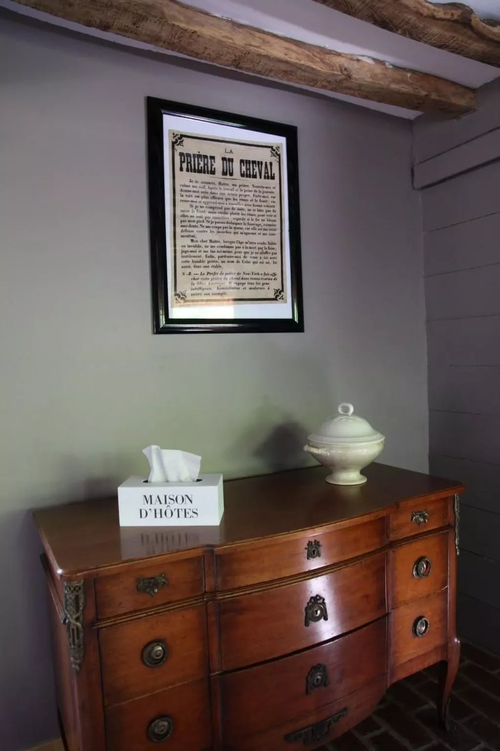 "L'Etable d'Emile" (Stall von Emile)-Binnen