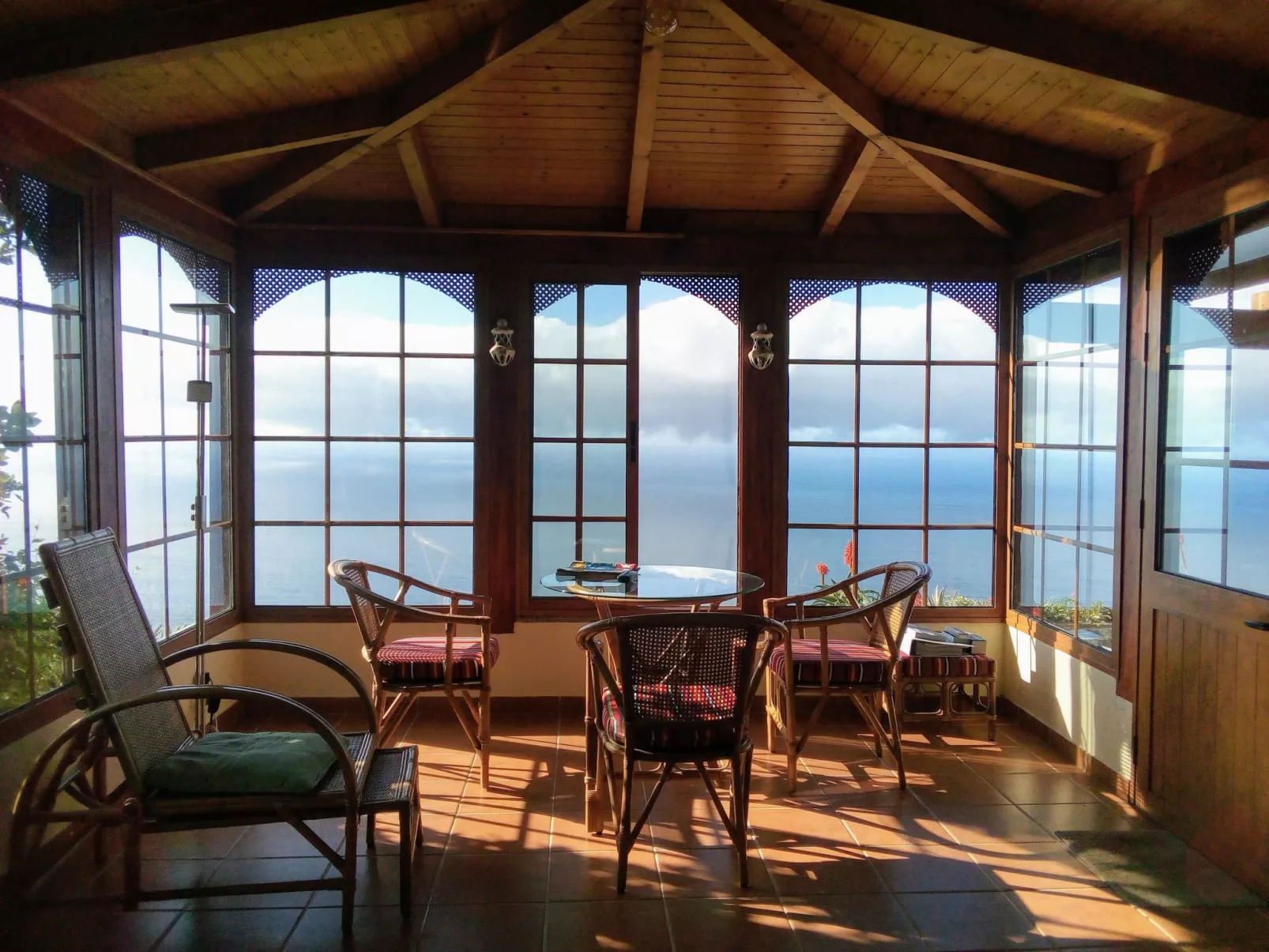 Erdhaus-Image-tags.info