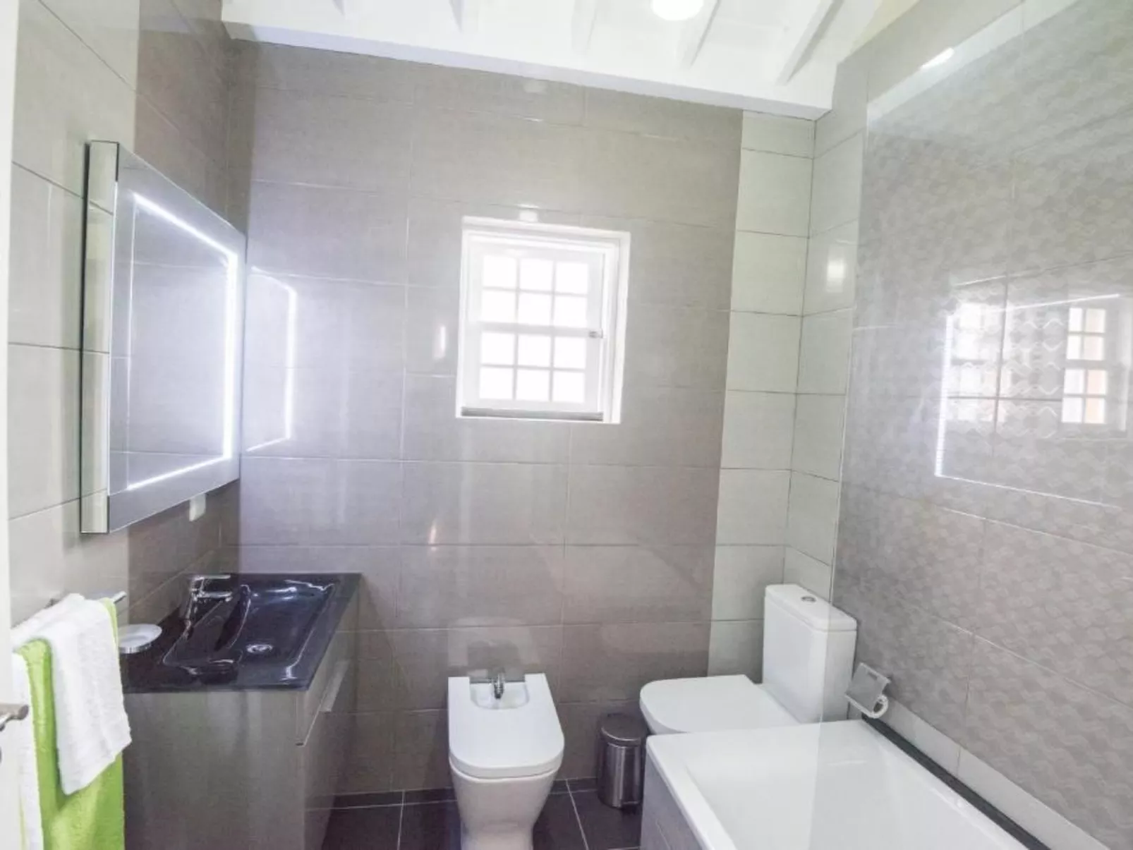 Abraham Sky Haus 1-Binnen