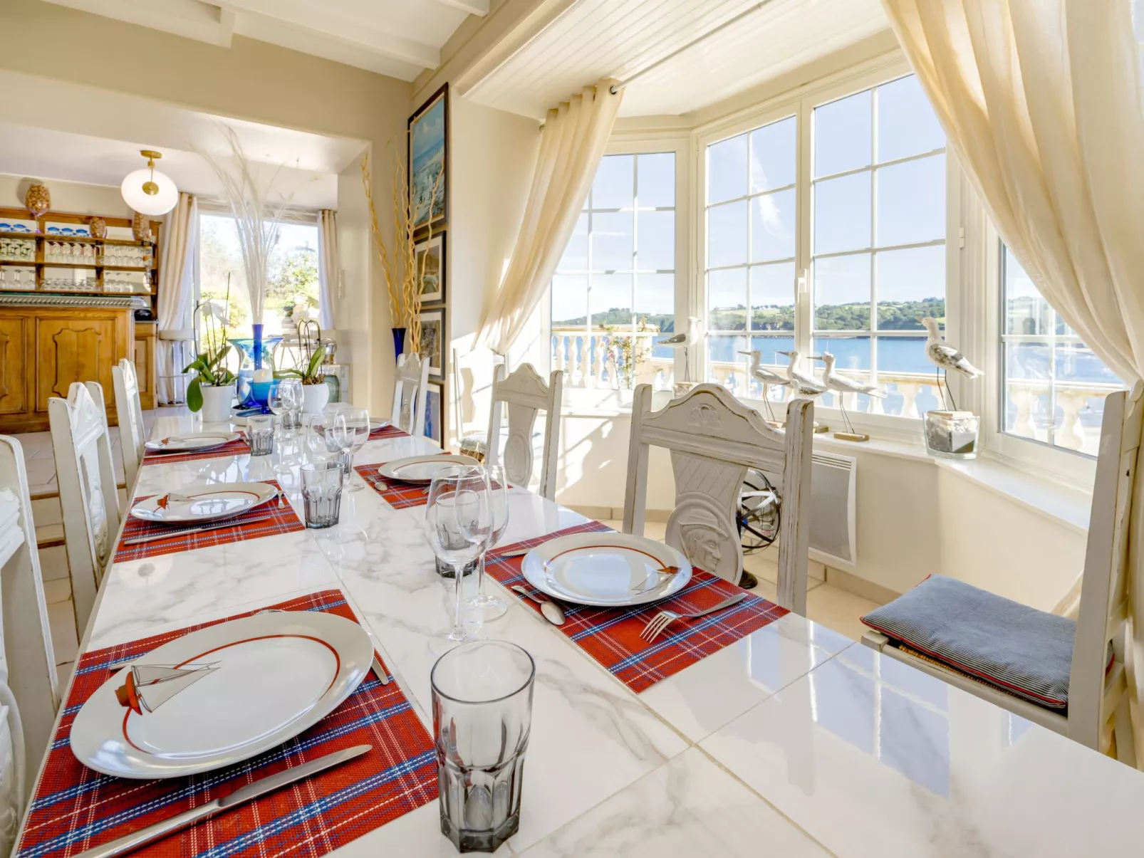 Villa "Ker House" mit Blick auf das Wasser-Binnen
