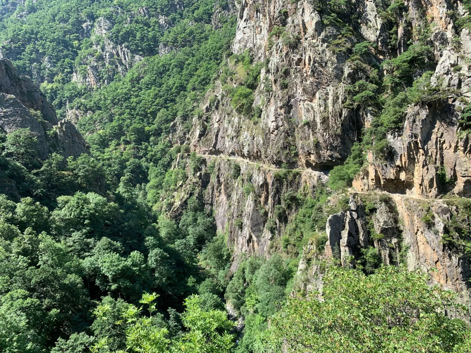 "Villa romaga mit Wallbox-Buiten