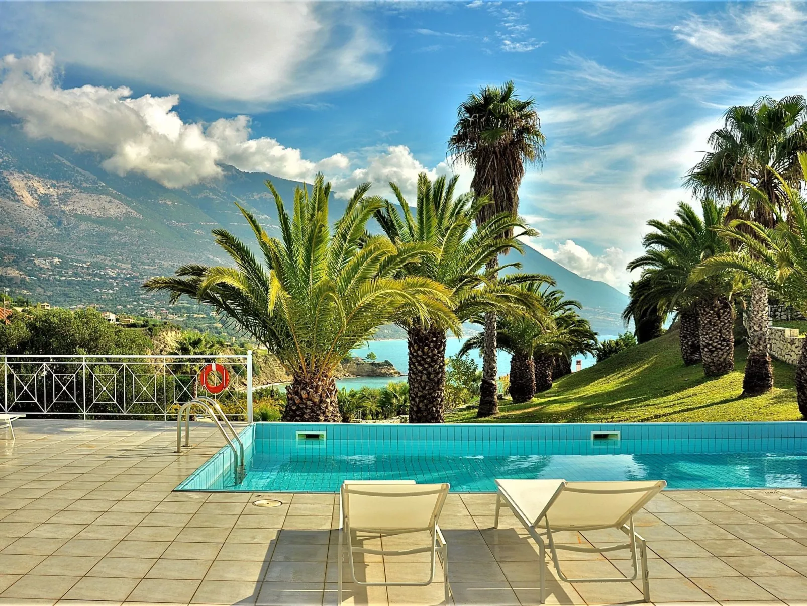 "Sea Wave Villa"-Buiten