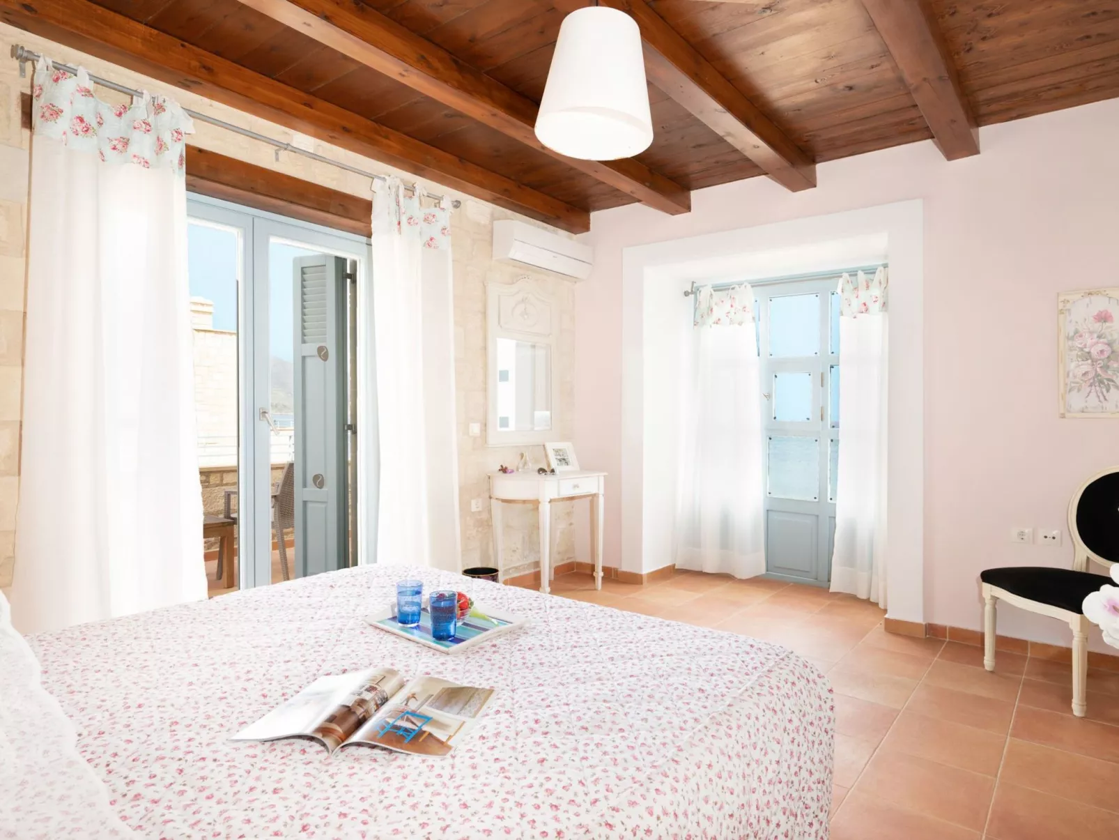 Villa am Strand mit privatem Pool und Tischtennisplatte-Image-tags.info