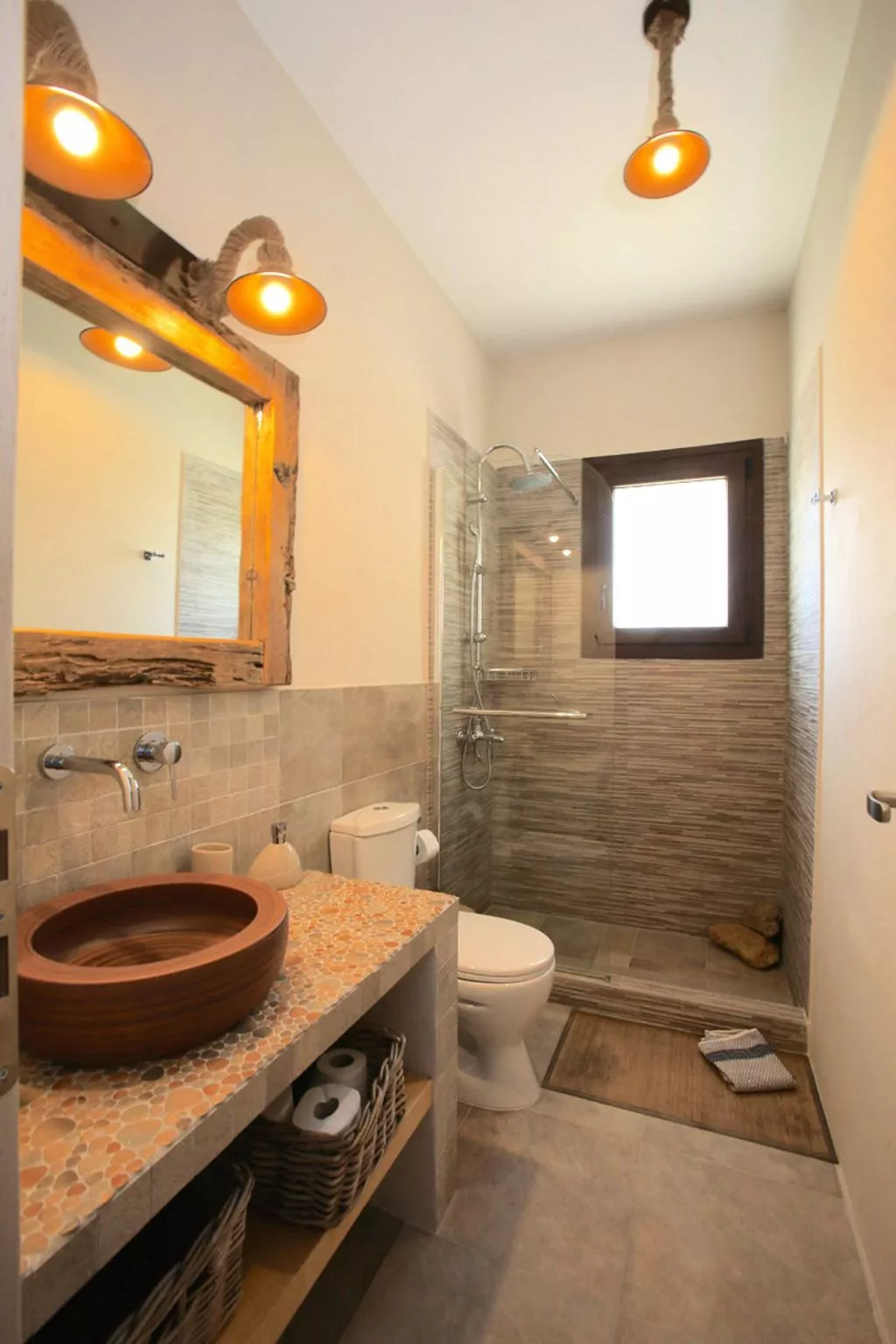 Luxuriöse, private Villa mit Meerblick, abgelegener Strand-Binnen