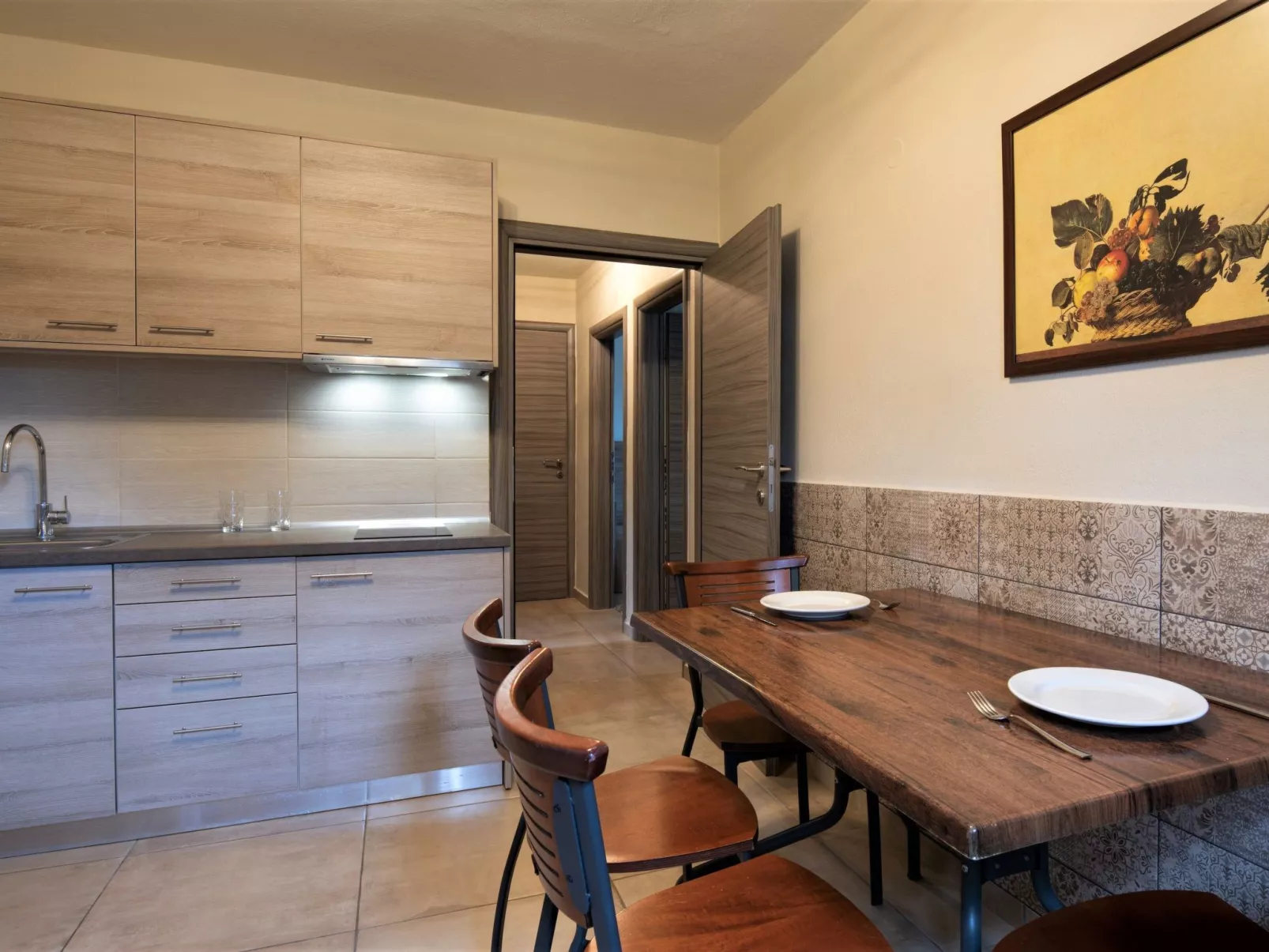 Elegantes Apartment im Erdgeschoss mit Gartenblick-Binnen