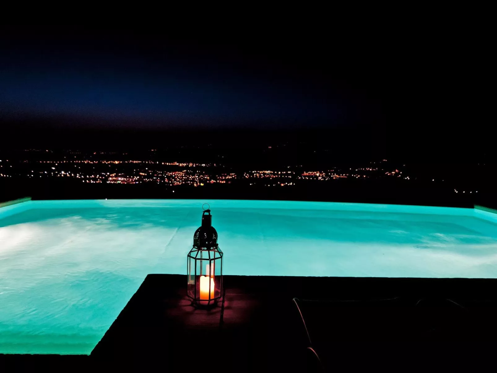"Colle sotto 4" mit Infinity-Pool-Buiten
