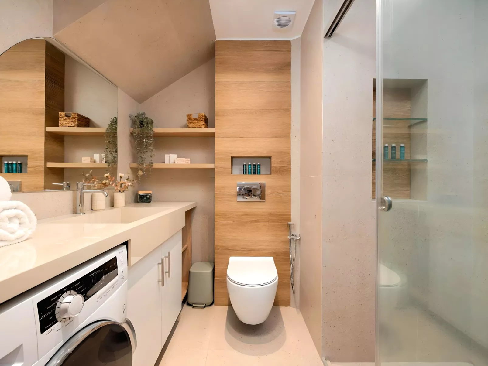 Hidden Gem Pool und Jacuzzi-Binnen