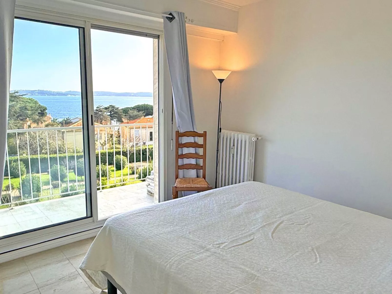 Appt T3 - 4 pers - Vue Mer - Climatisation-Binnen