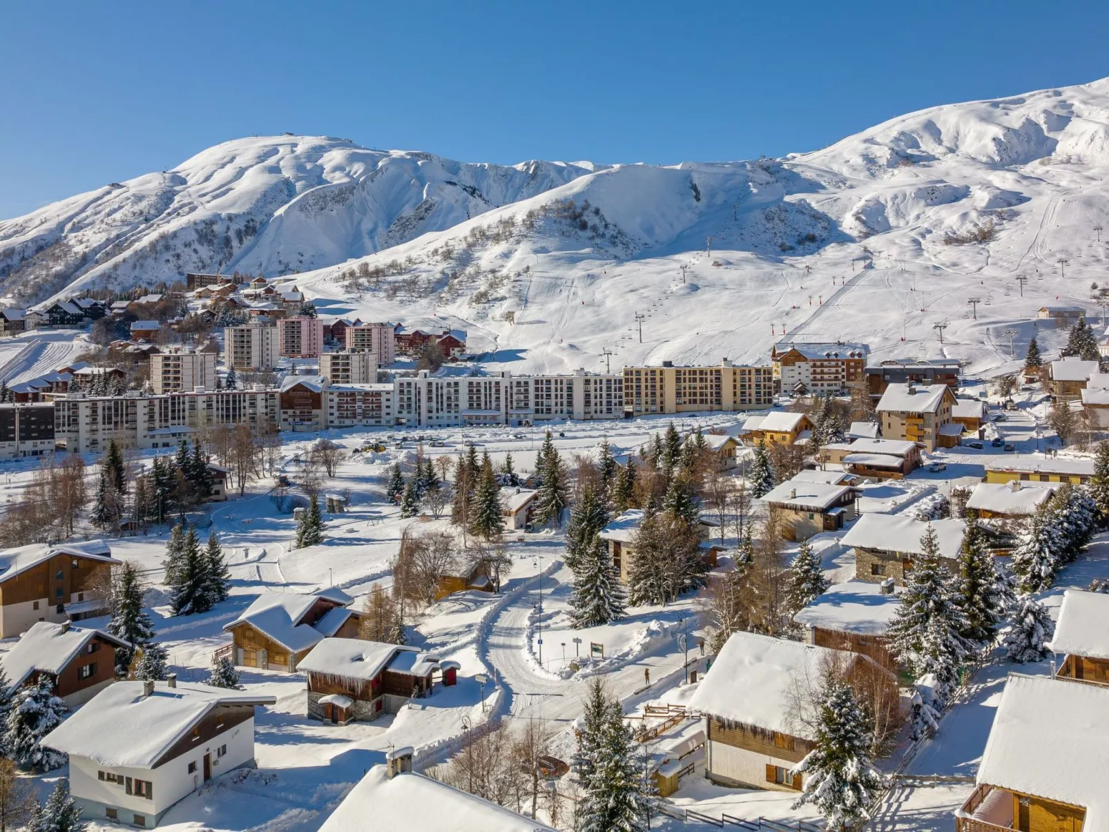 Duplex 200m2 - 15 Personen - In der Nähe der Skipisten-Buiten