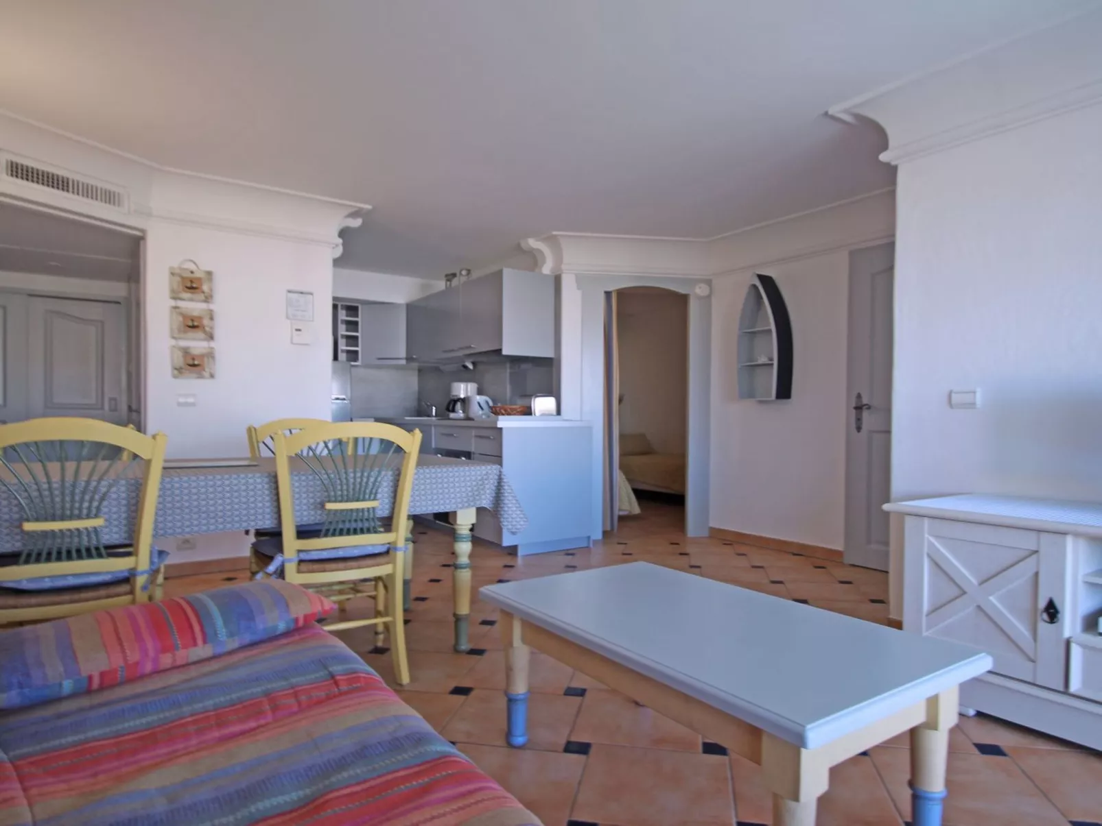 Wohnung mit Klimaanlage und Wifi-Binnen