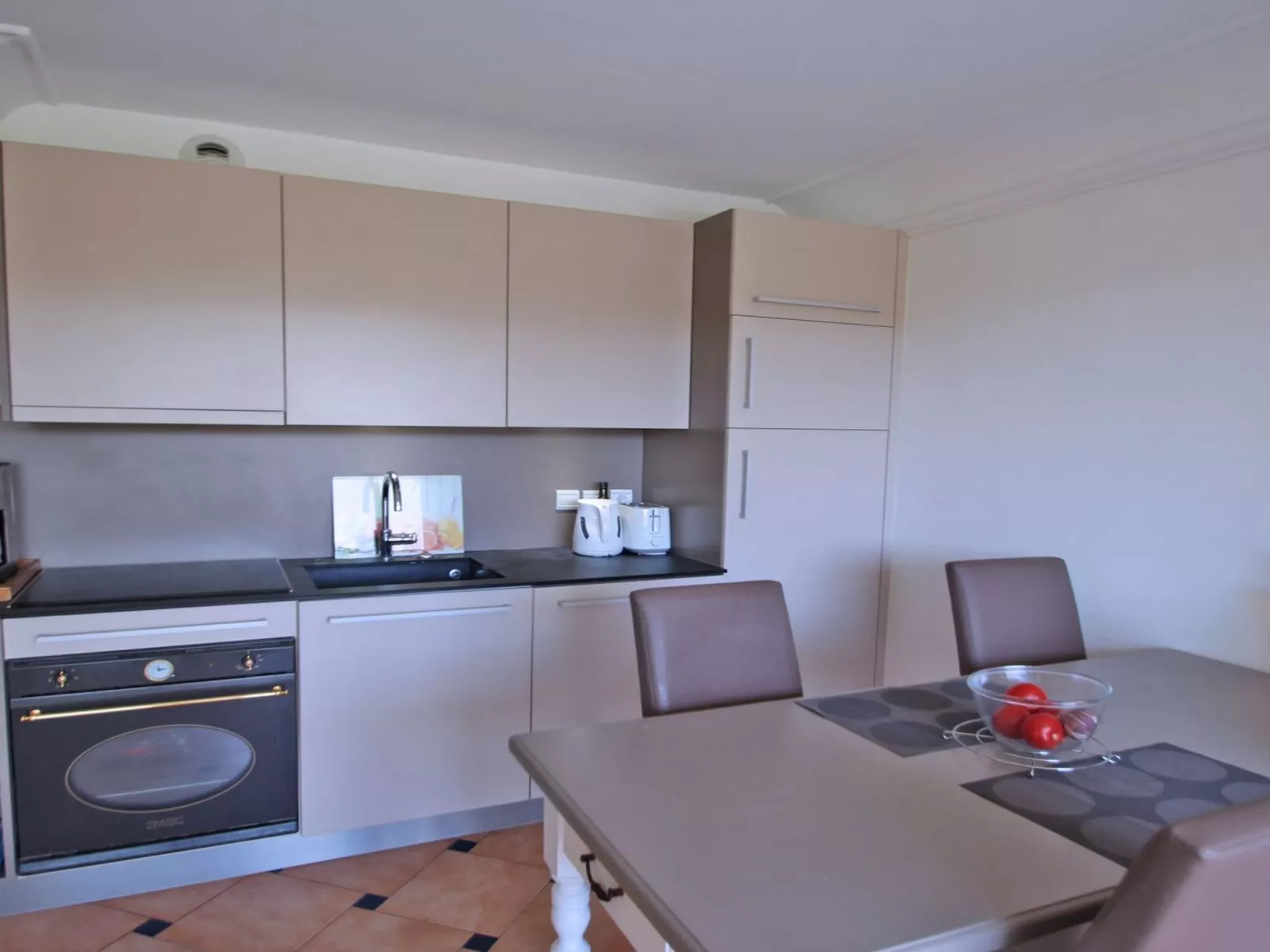 Appt 5 Pers - Piscine Résidence - Climatisation - Binnen