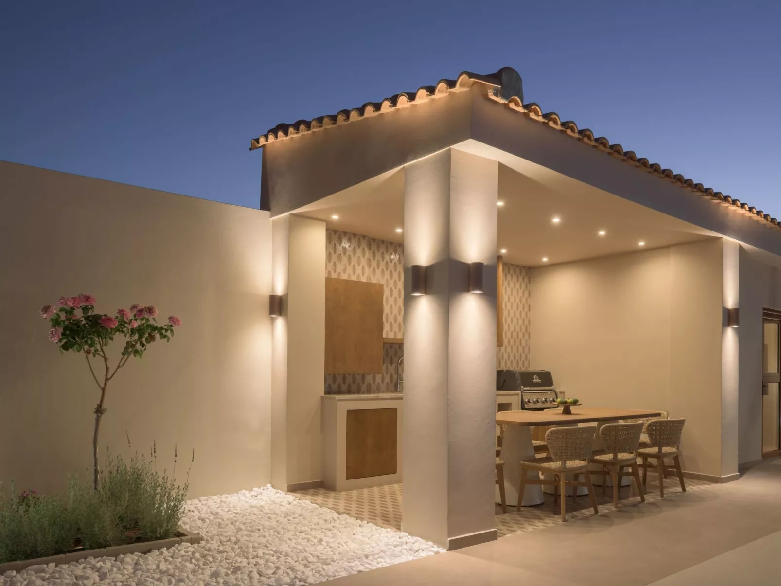 Neu renovierte Familienvilla mit privatem Pool BBQ-Image-tags.info