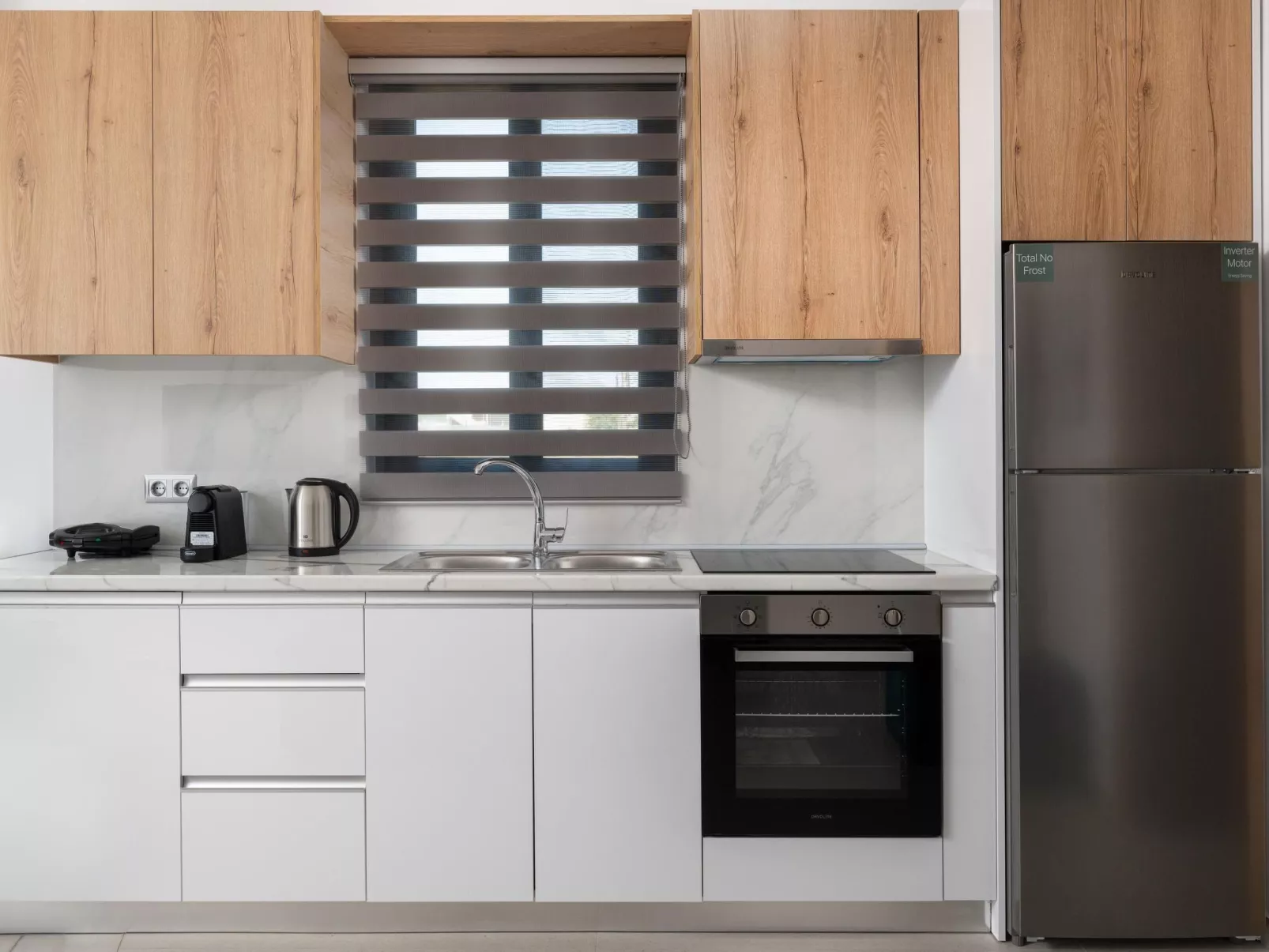 Salzige Luxus-Villa 4-Binnen