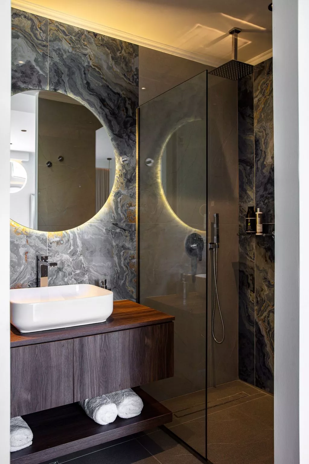 VillaSaints II - Elegante Pool-Villa in Strandnähe-Binnen