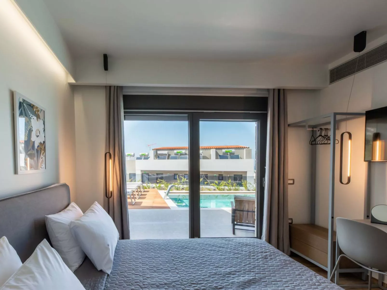 Villa Luna - 100m zum Meer und ''Free'' Beheizter Pool-Image-tags.info