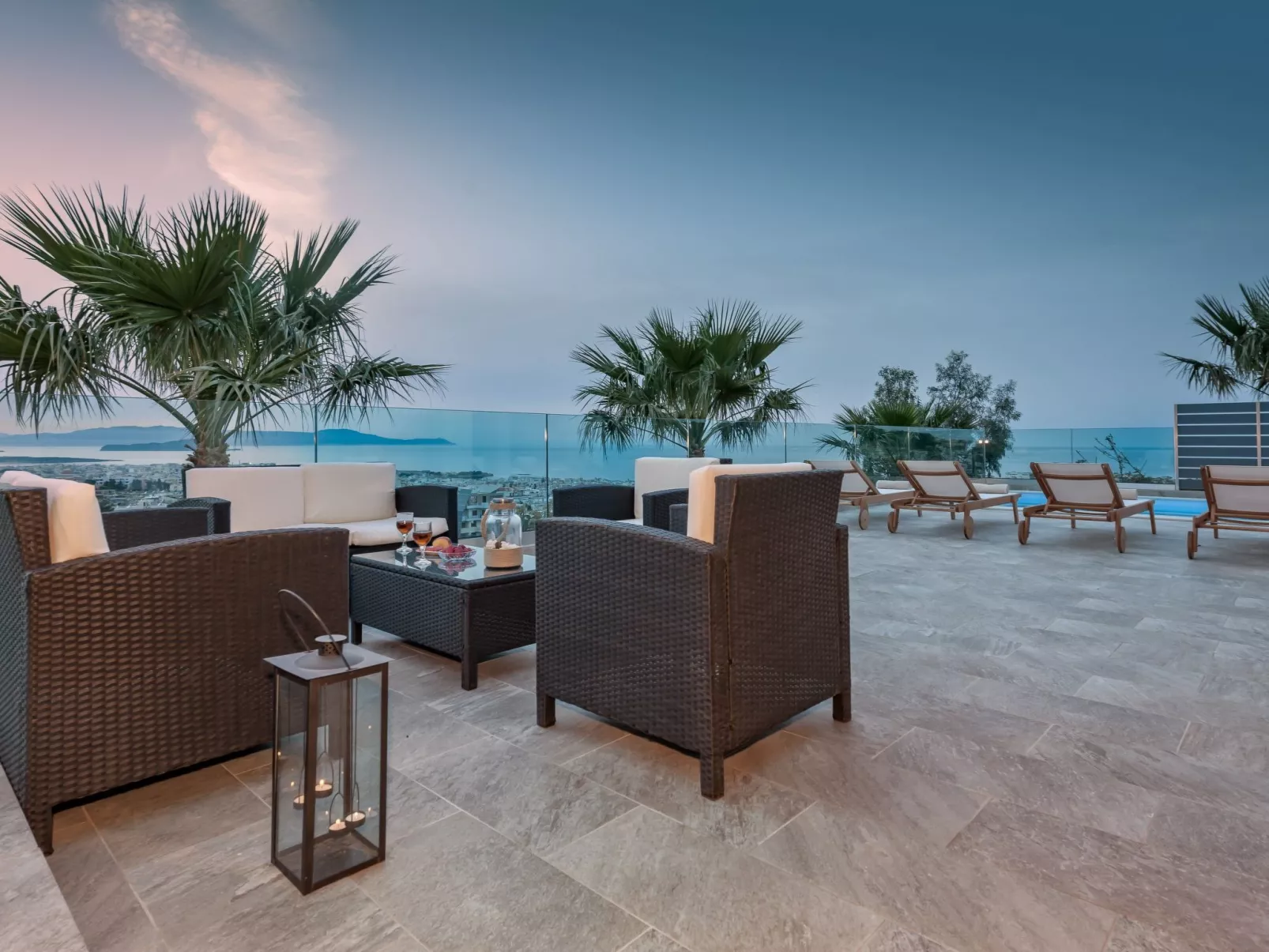 Karmilos Hill Villa - absolute Privatsphäre-Binnen