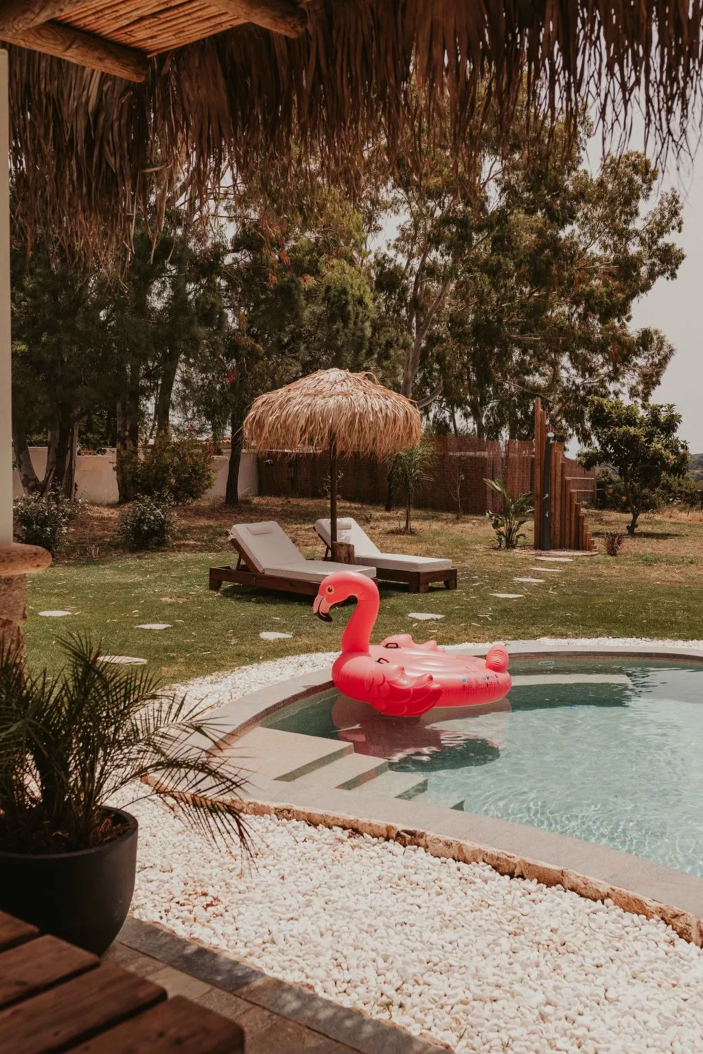 Villa Maya mit Pool und Bergblick-Buiten