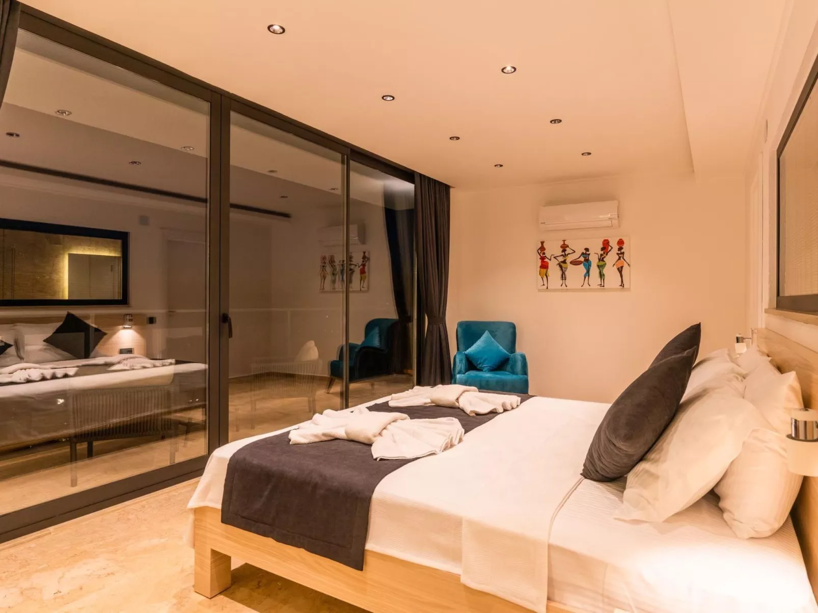 Azda-Image-tags.info