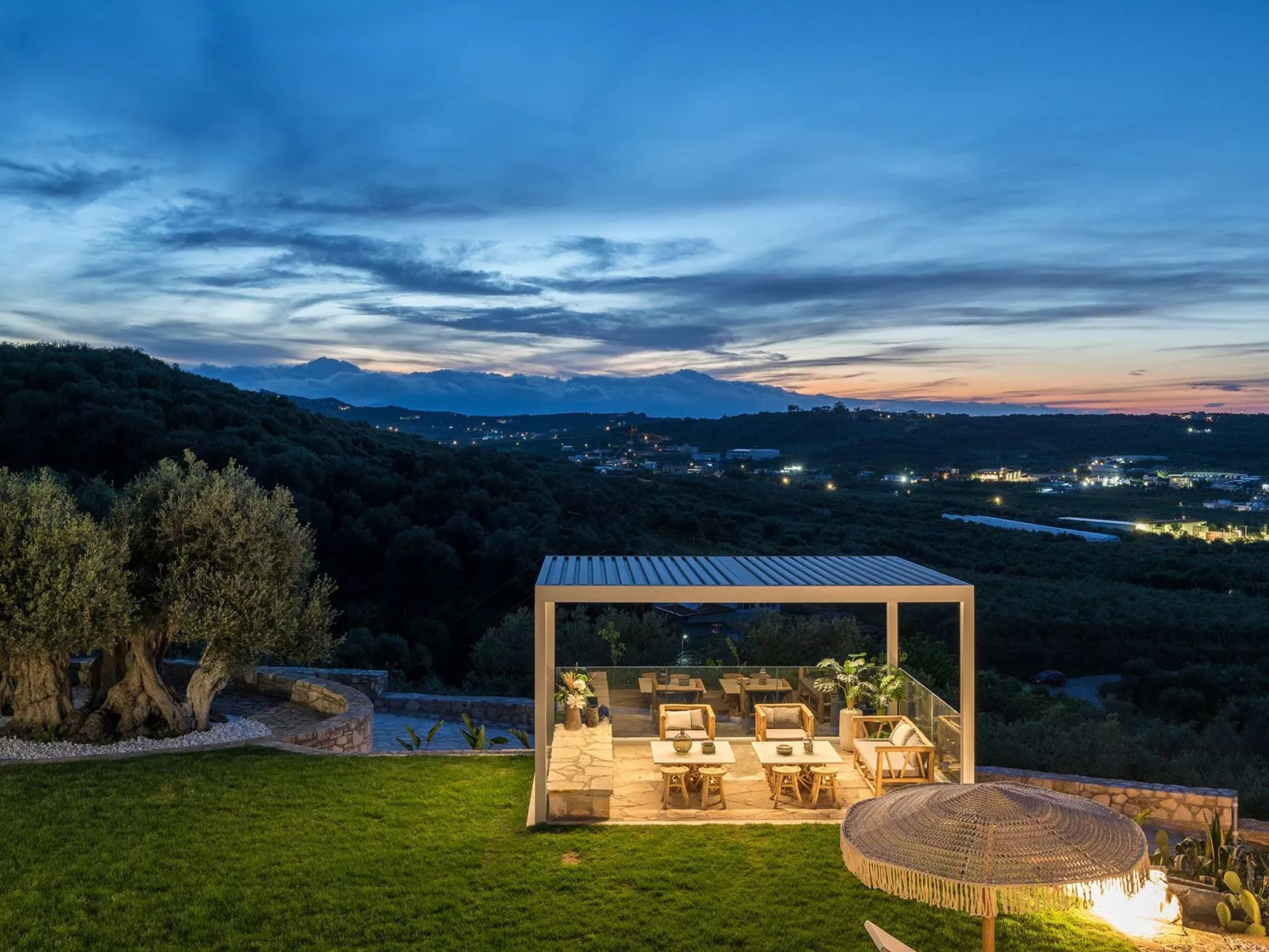 Luxuriöse Villa Olivenest mit Pool, BBQ und Whirlpool-Image-tags.info