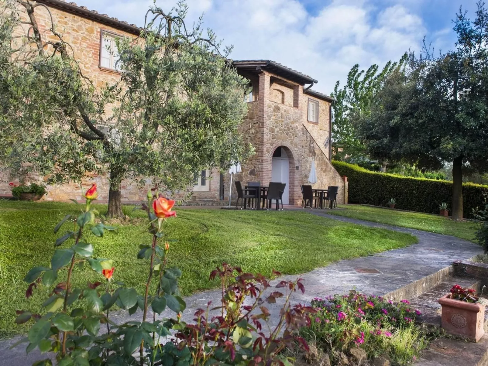 Collelungo' Wohnung mit Gemeinschaftspool-Image-tags.info