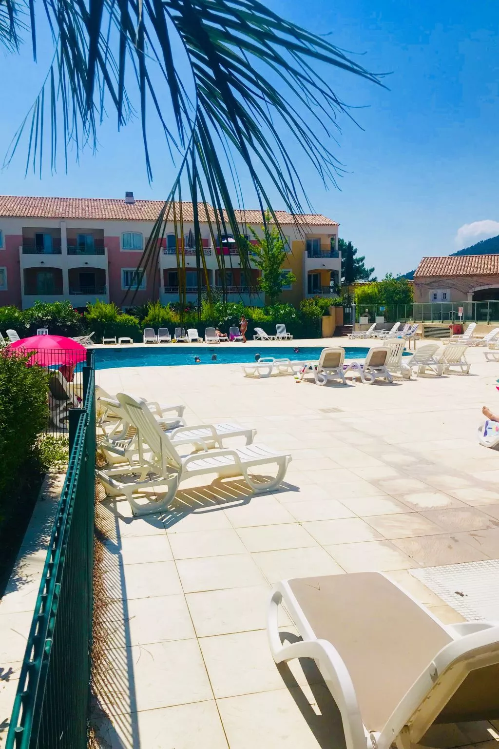 Golf de ST Tropez ,Wohnung mit Balkon-Buiten