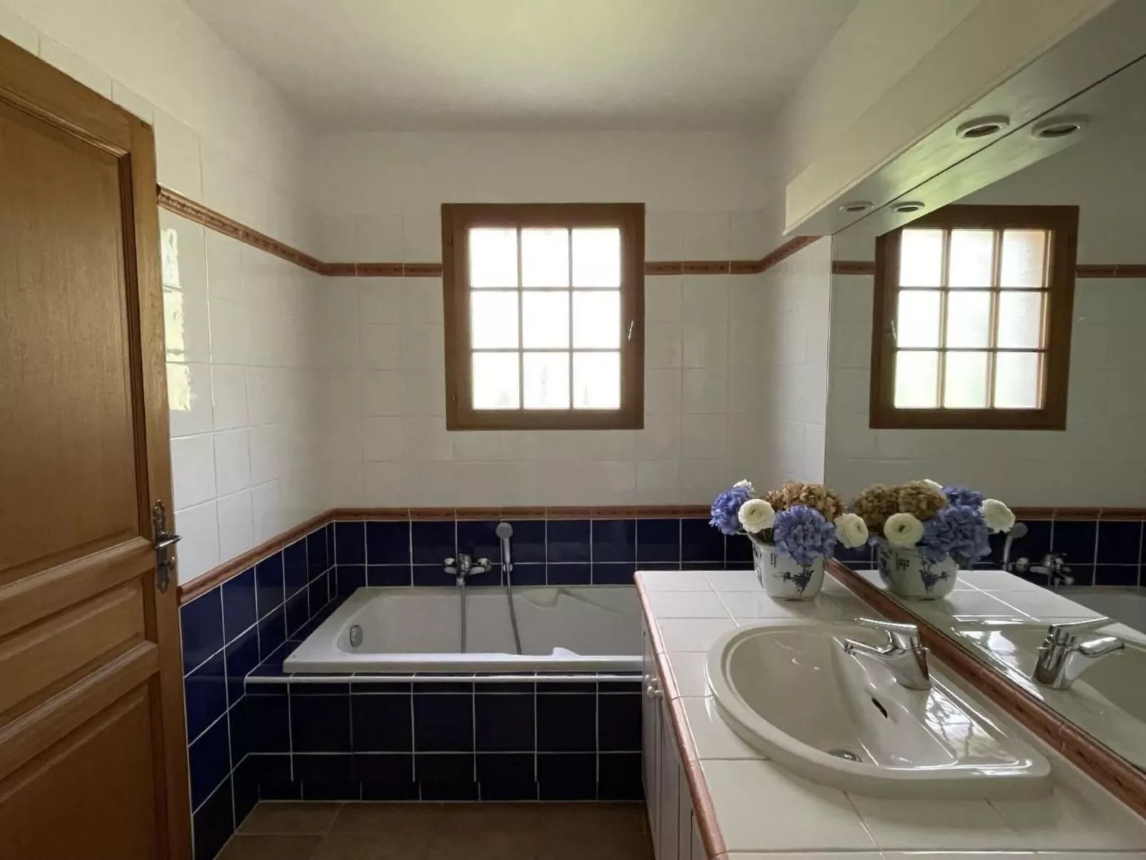 Charmante Villa mit Pool und Golfplatz-Binnen