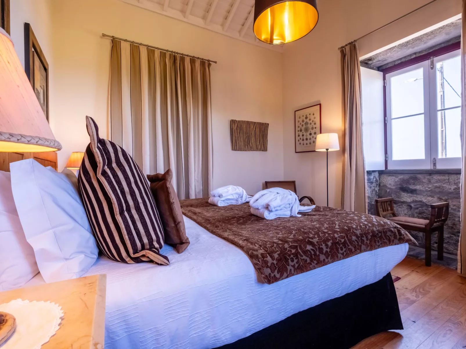 Casa da Fonte - Historisches Steinhaus auf den Azoren-Binnen