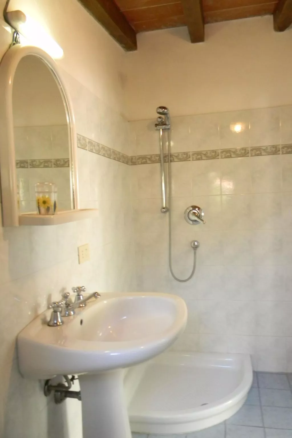 Haus mit Terrasse-Image-tags.info