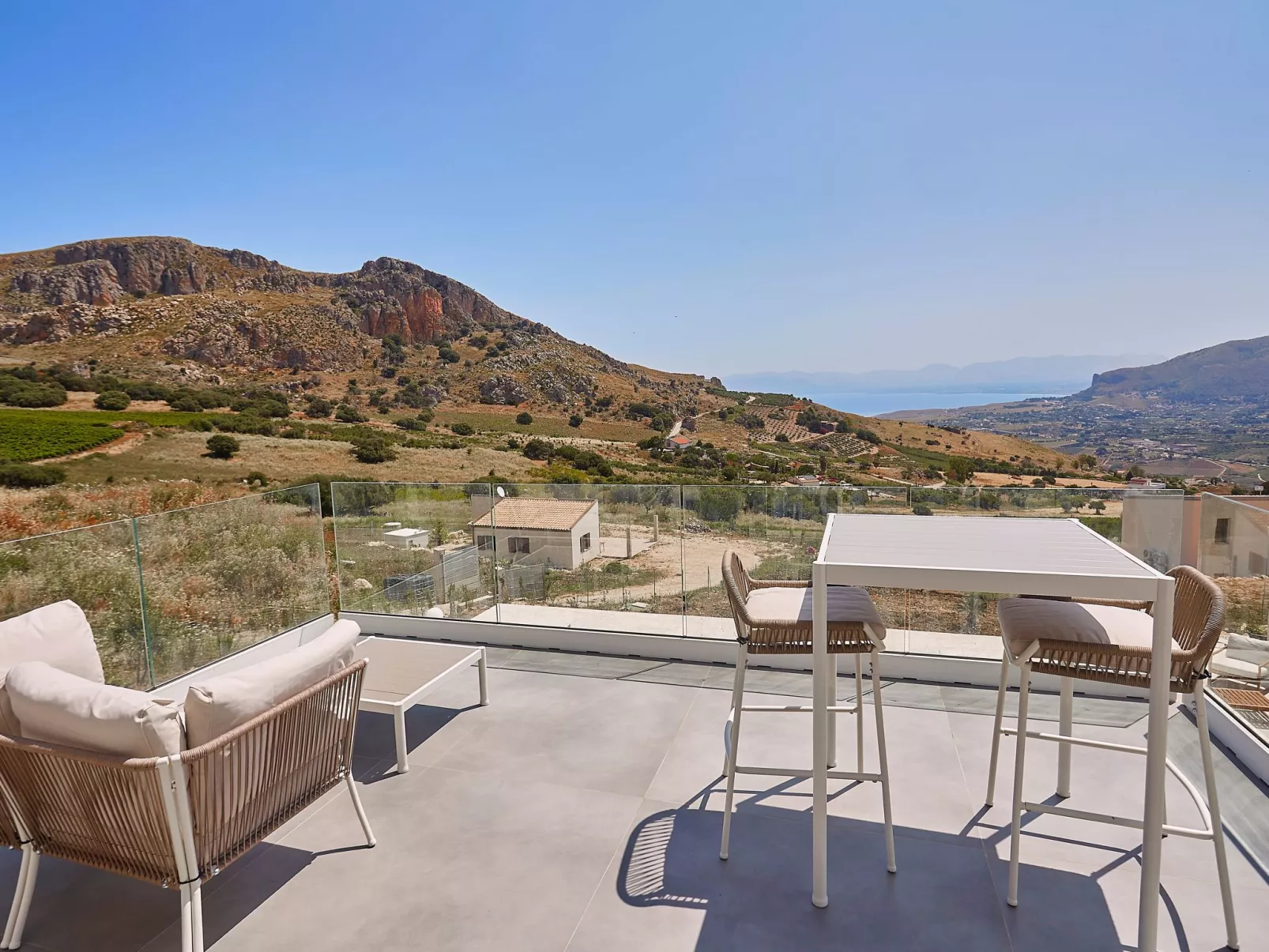 'Villa Muntaja' mit privatem Pool-Binnen