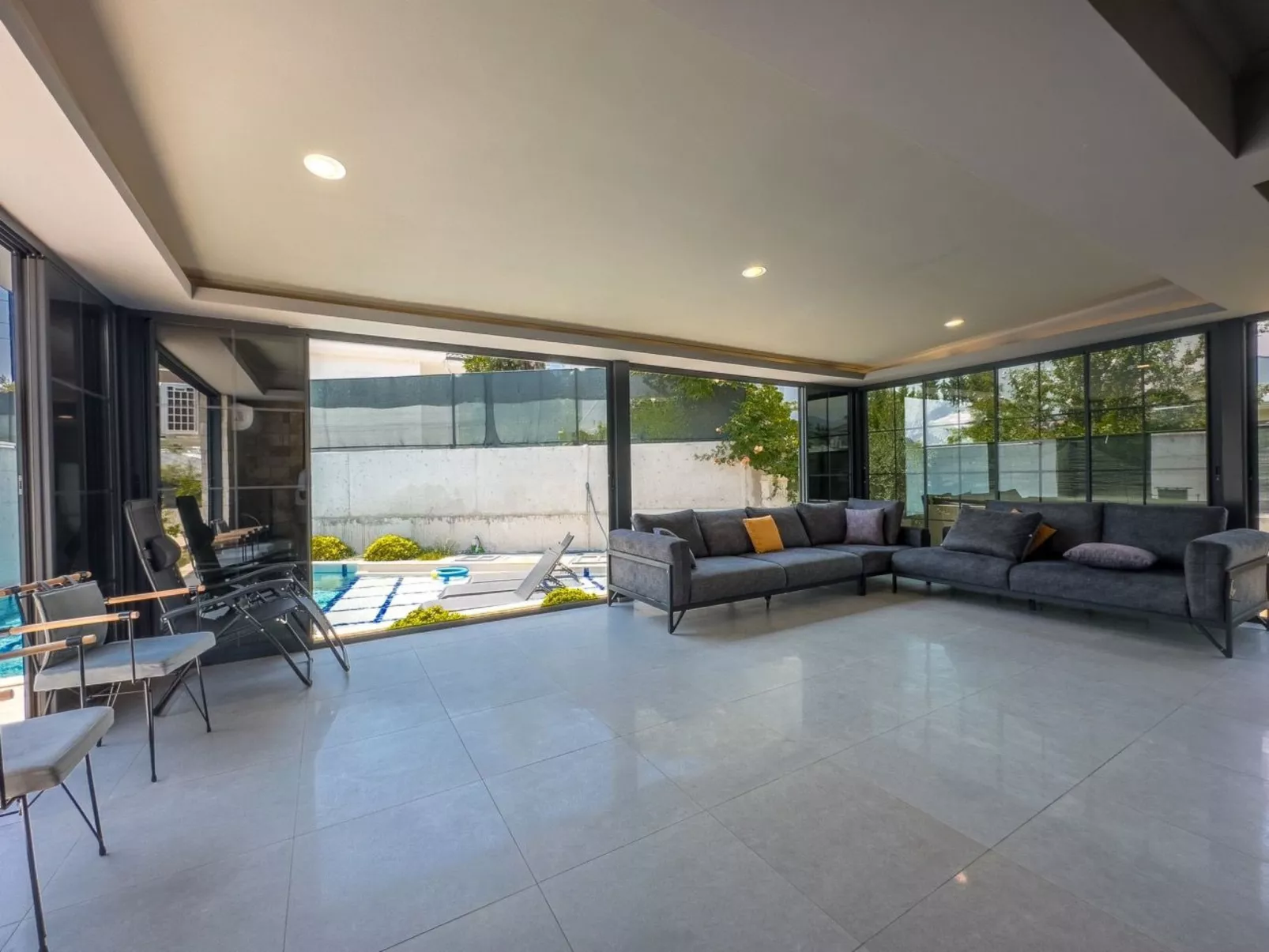 Große Villa in Fethiye Ciftlik-Image-tags.info