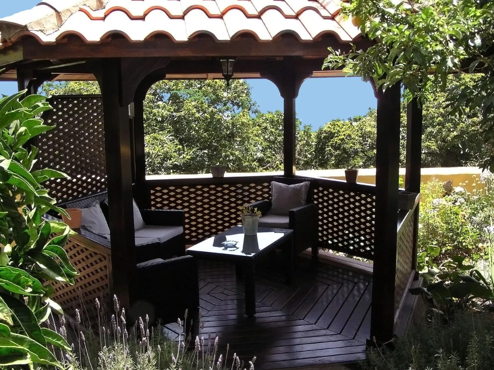 Mit Schwimmbad nur für Erwachsene-Buiten