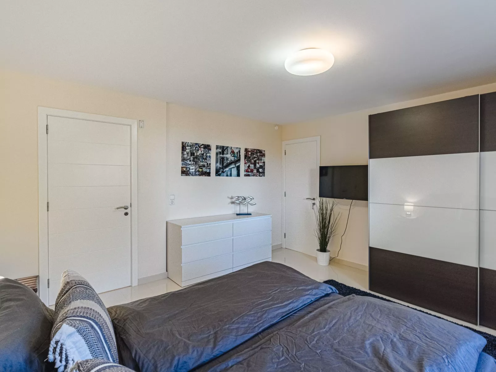 Luxusvilla mit fantastischem Meerblick-Binnen