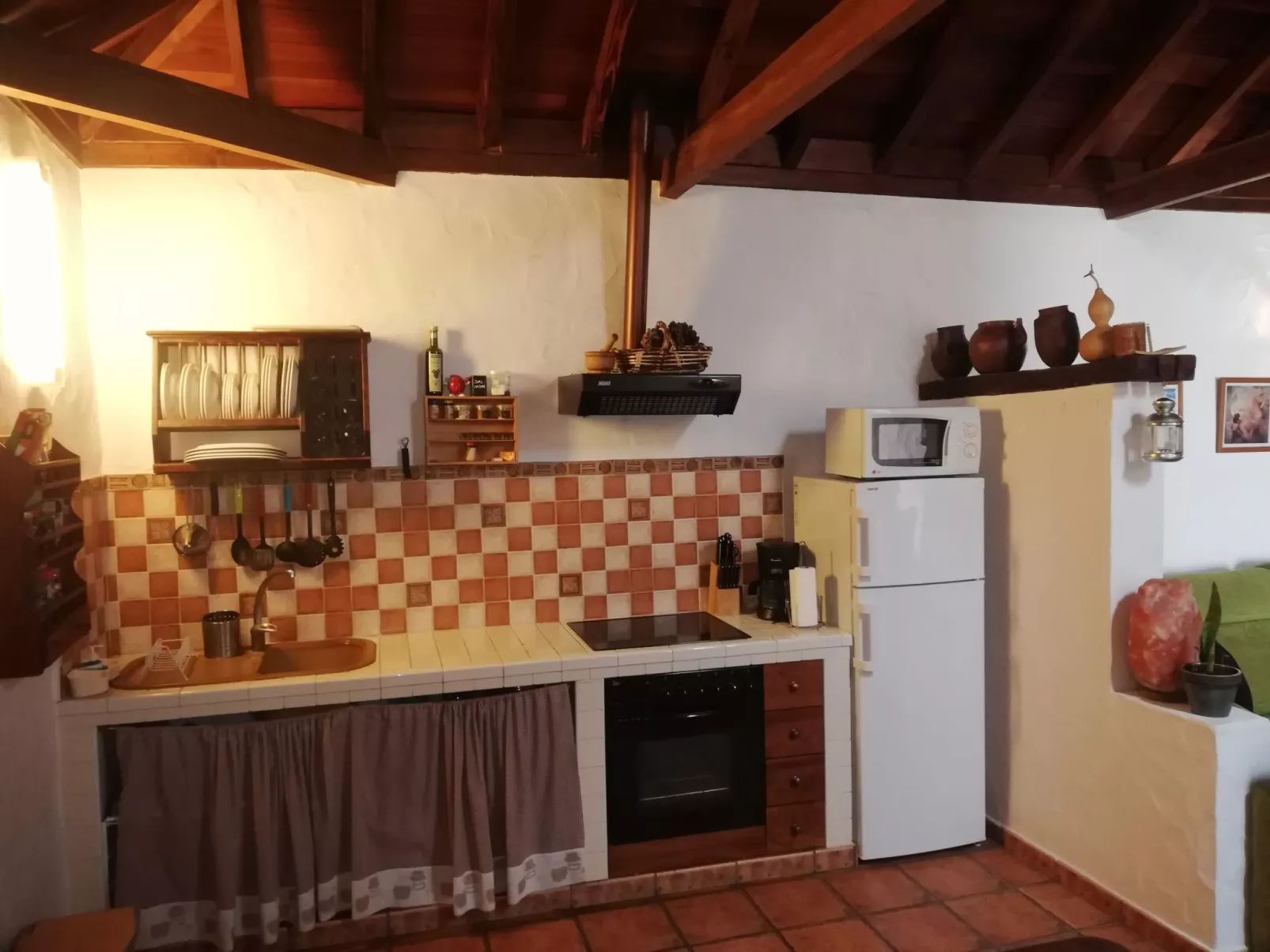 Die Schule von La Sorrueda-Binnen