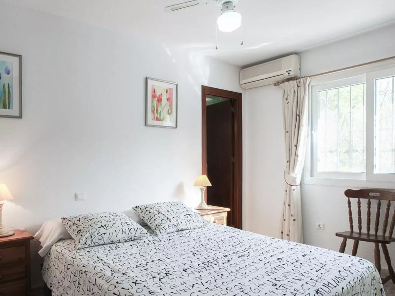 Villa Violeta-Binnen