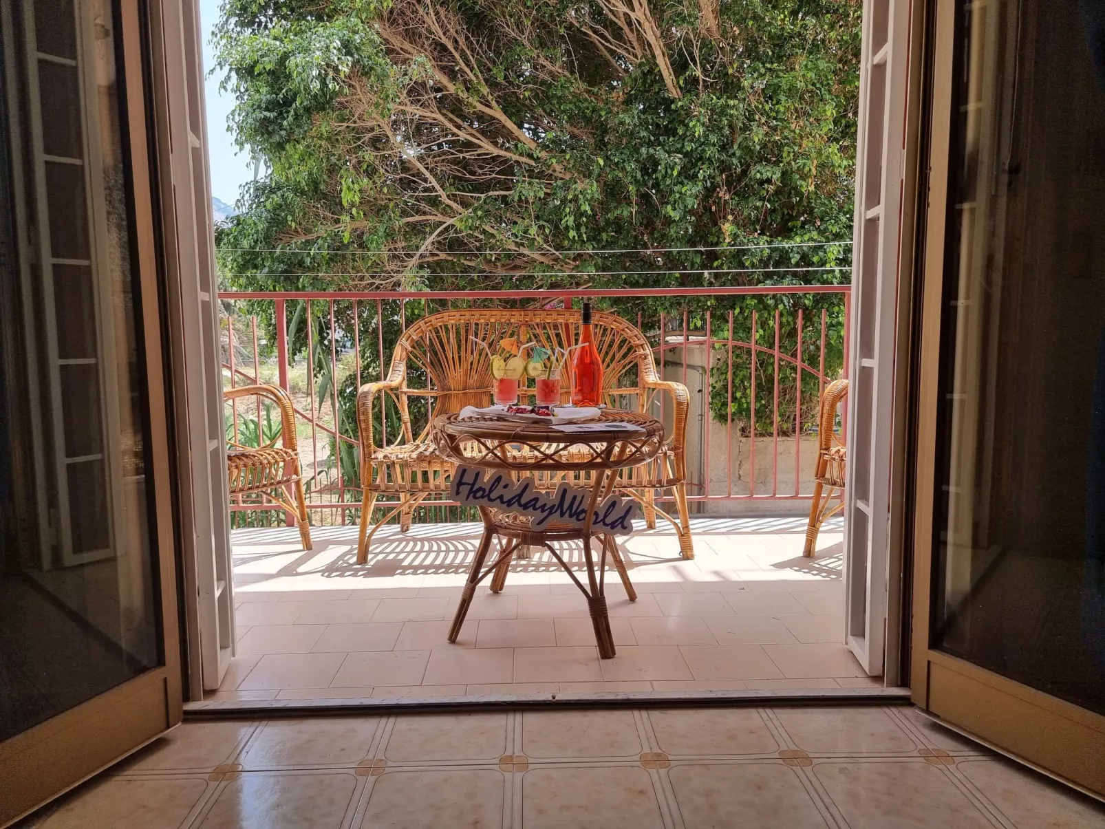 Für 4 Personen ca. 61 m&sup2; in Isola delle Femmine, Sizilien (Nordküste von S-Buiten