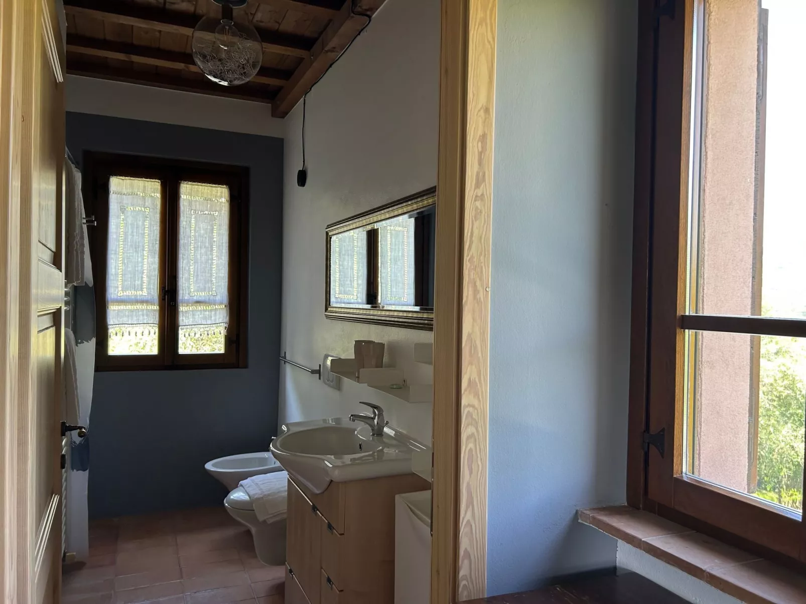 Wohnung mit Privatparkplatz-Binnen