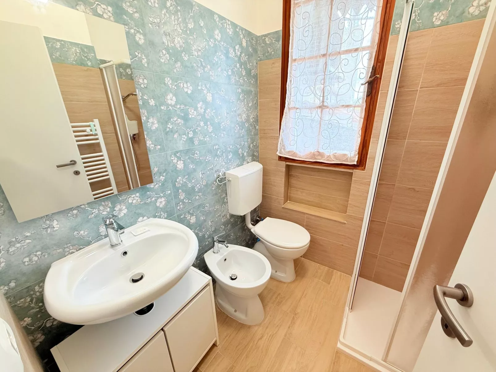 CILE 41-Image-tags.info