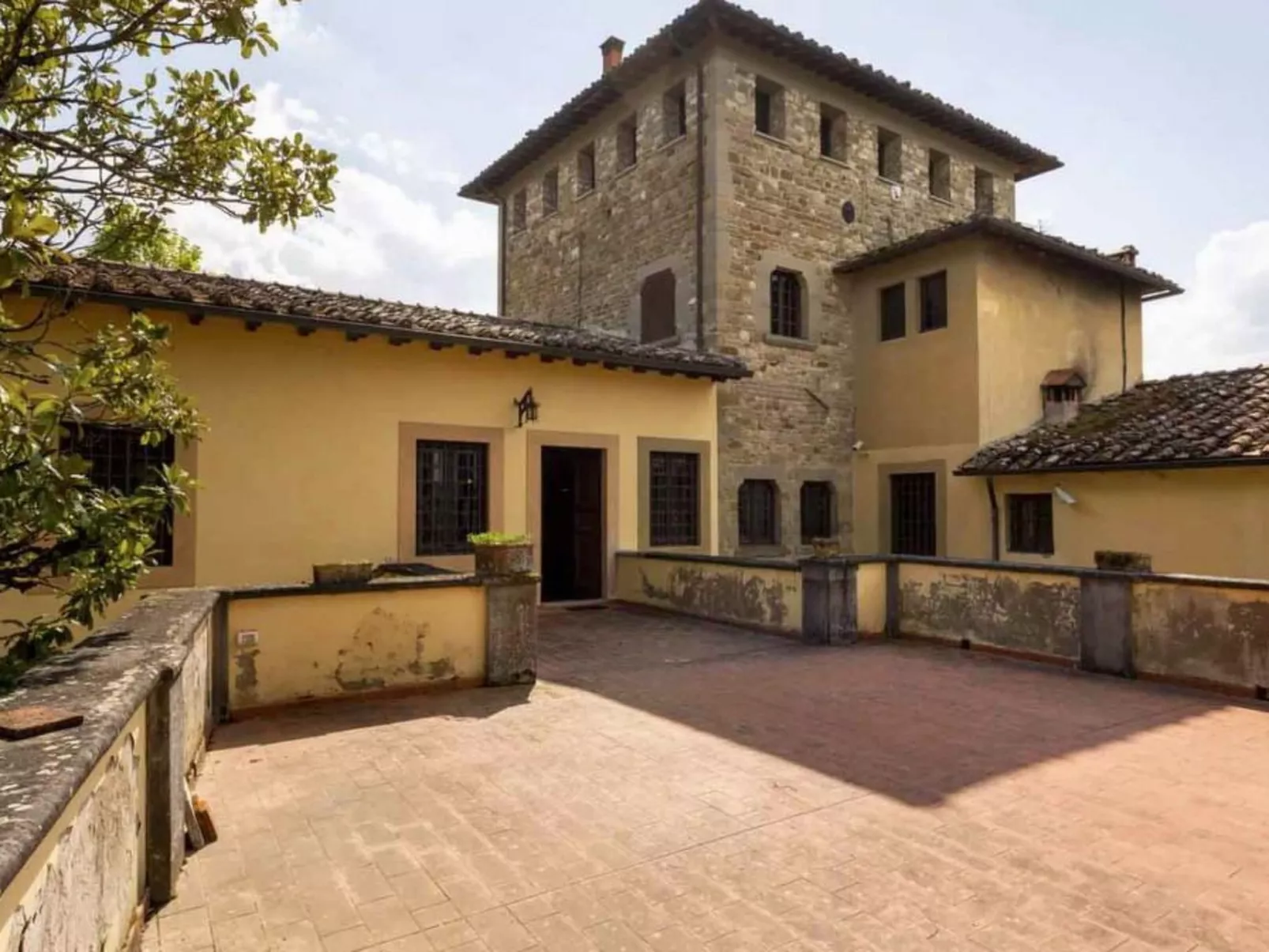 Wunderschöne Villa mit atemberaubender Aussicht und privatem Pool-Buiten