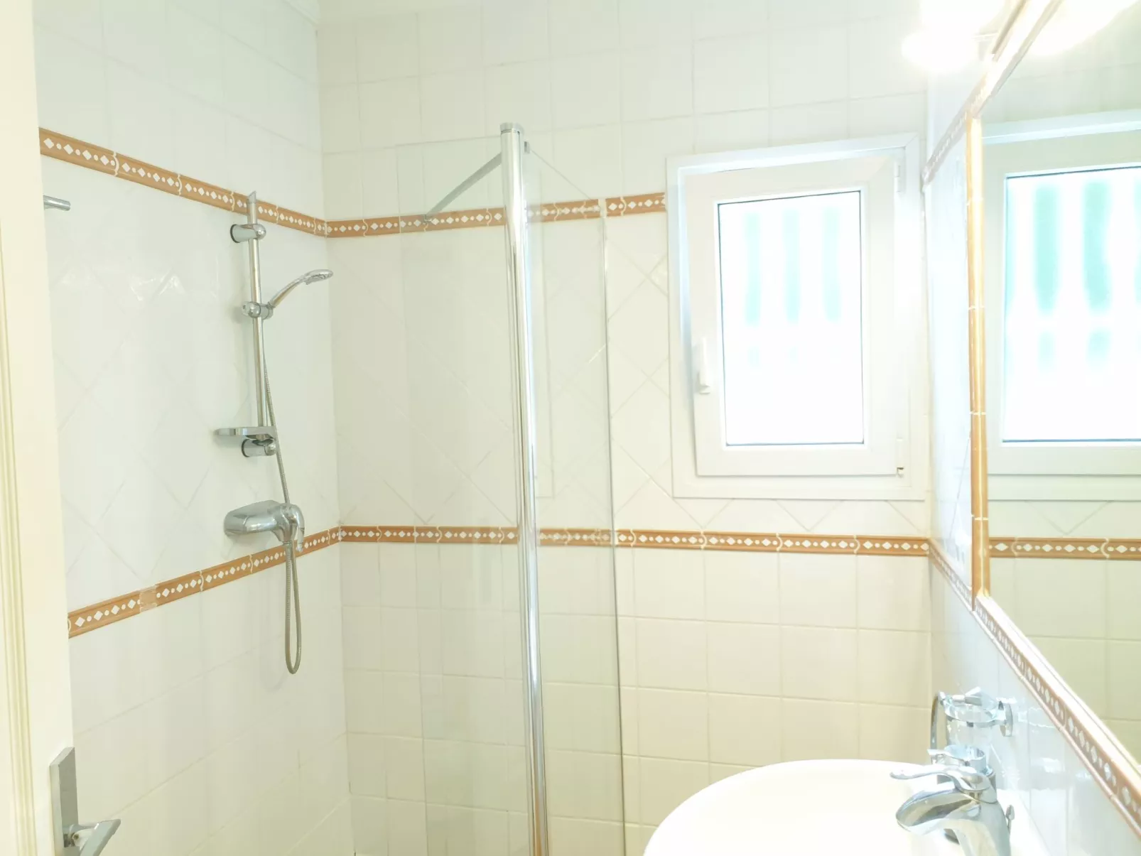 Villa Hermosa-Binnen