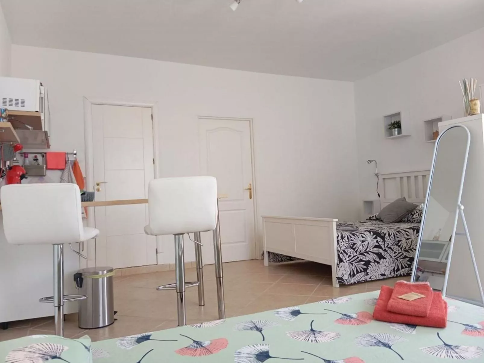 Wohnung mit Schwimmbad-Binnen