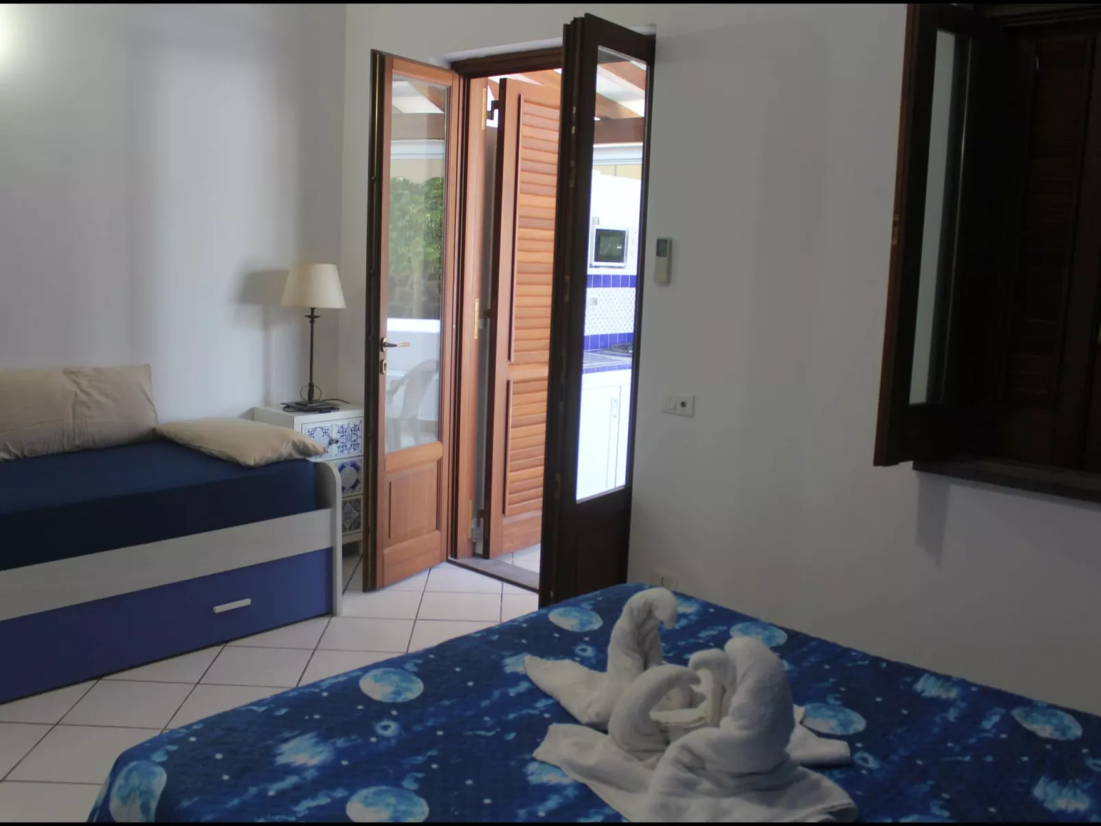 'Camelia ab 236-Image-tags.info