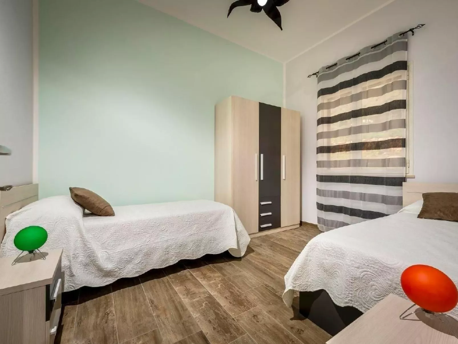 "Mare e Monti" mit eigenem Pool-Binnen