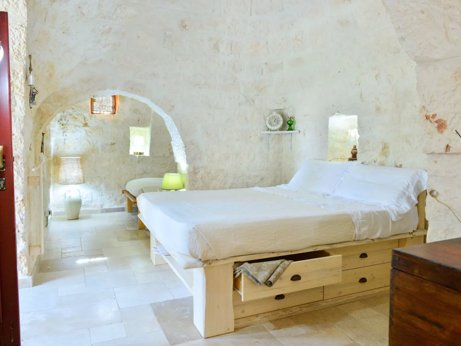 Trullo Alcova  in der Nähe des Meeres-Image-tags.info