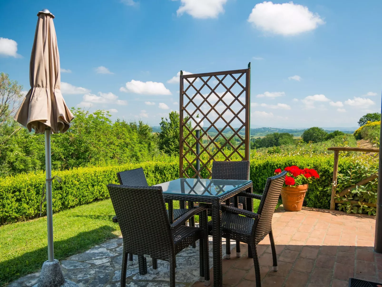 Zwei-Zimmer-Wohnung Borgo Collelungo-Buiten