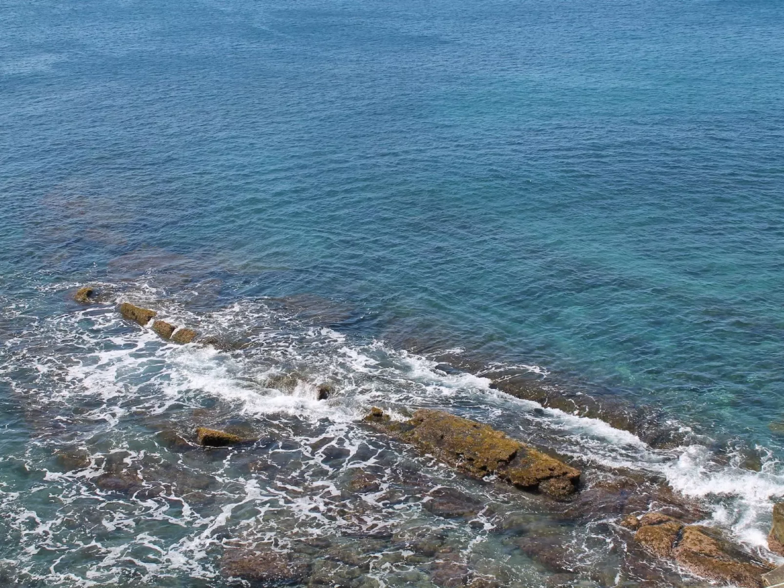 Für 3 Personen ca. 50 m&sup2; in Genua, Norditalien (Ligurien)-Image-tags.info