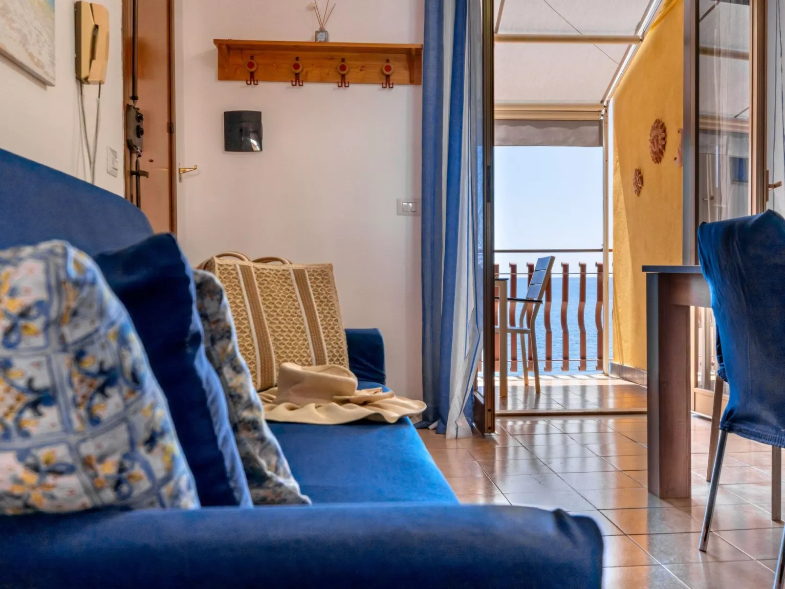 'Margaret's house-Binnen