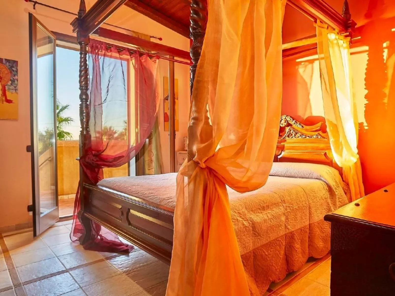 In Castelvetrano mit Gepflegtem Garten-Binnen