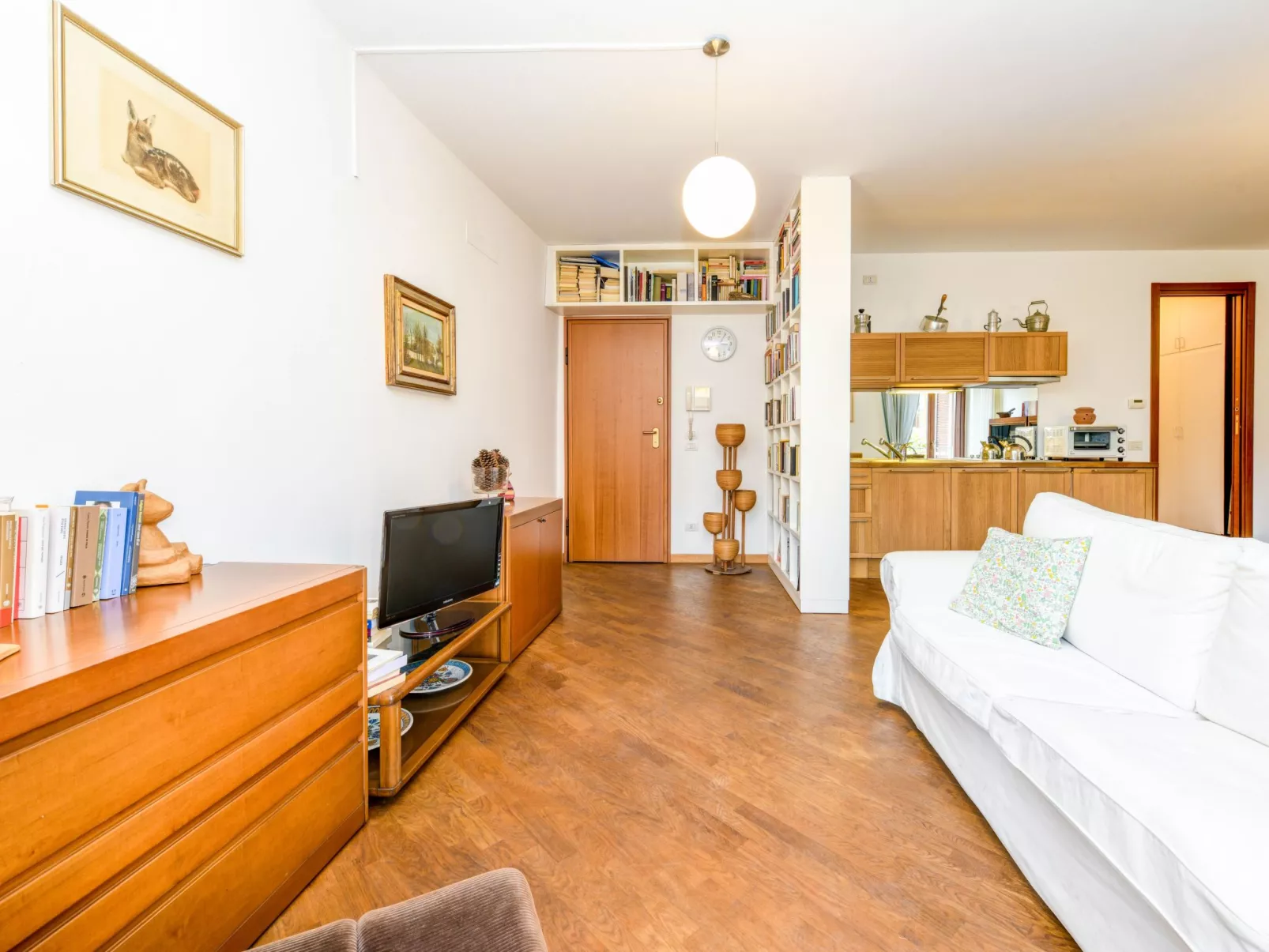 'Silvia2' mit privatem Balkon-Binnen