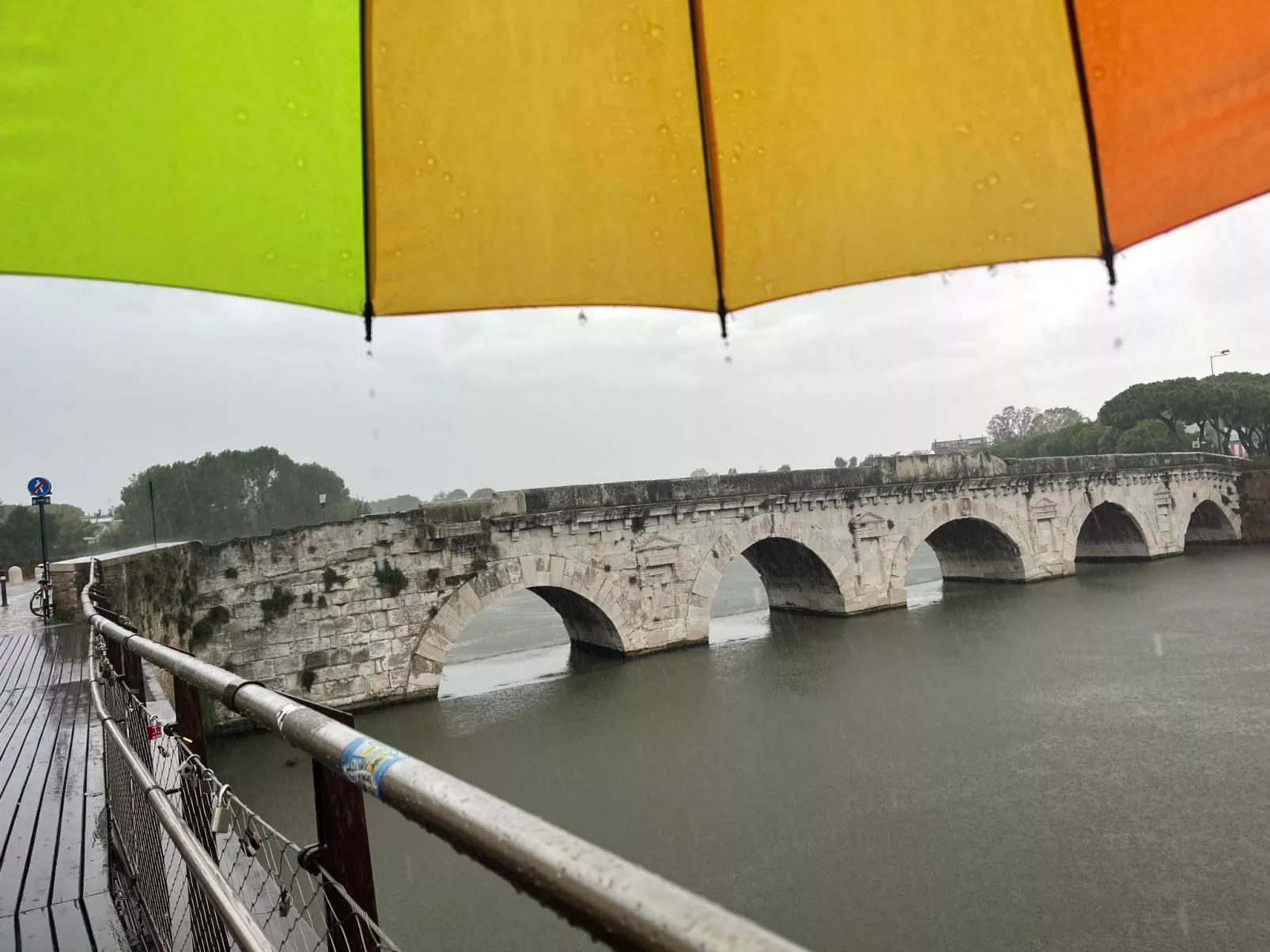 Flacher Strand und Zentrum, Privatparkplatz-Buiten